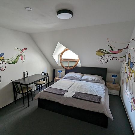 Hostel John Galt Brno Pokoj fotografie