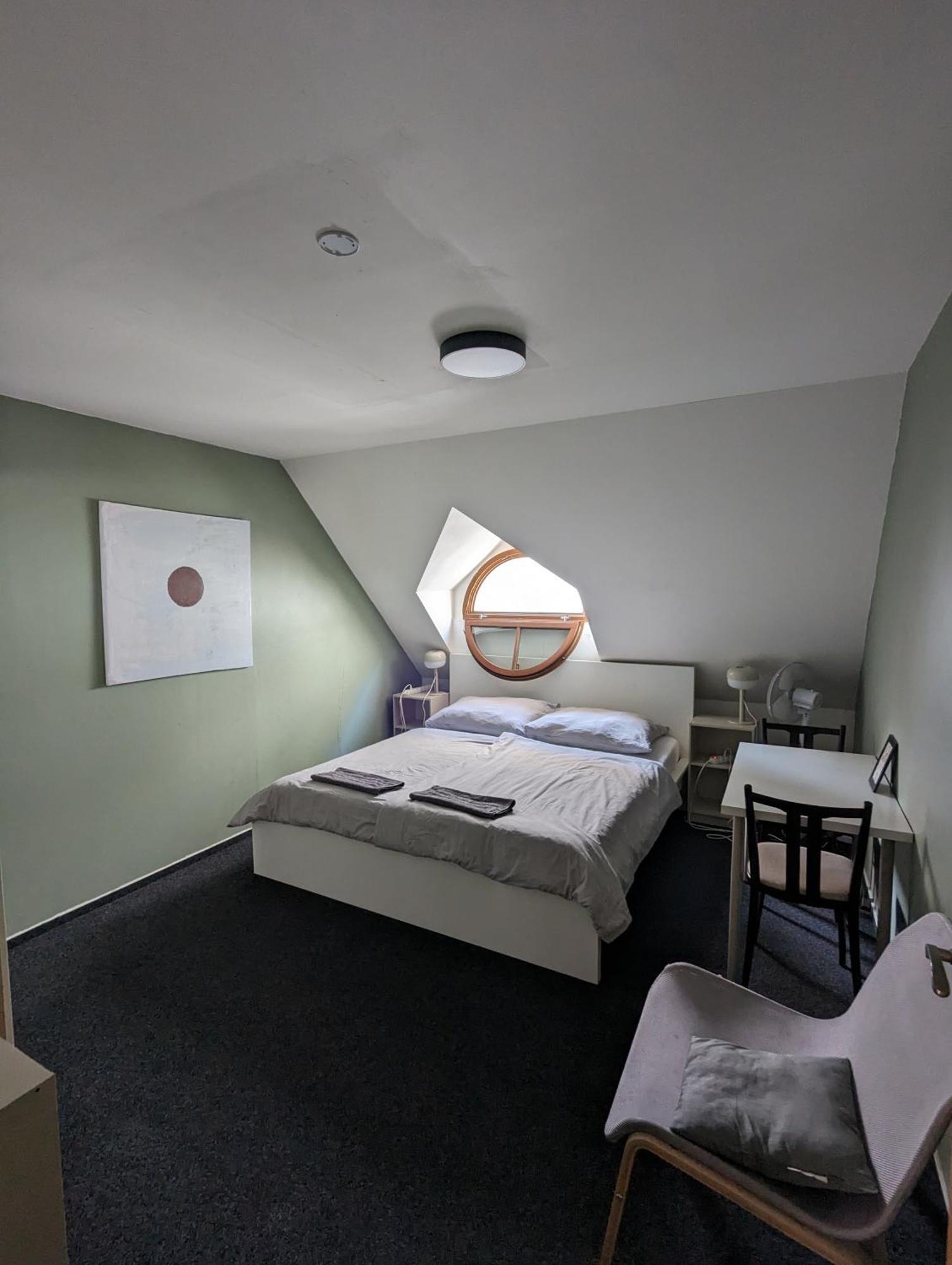 Hostel John Galt Brno Pokoj fotografie